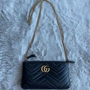 Authentic Gucci Crossbody bag 🖤